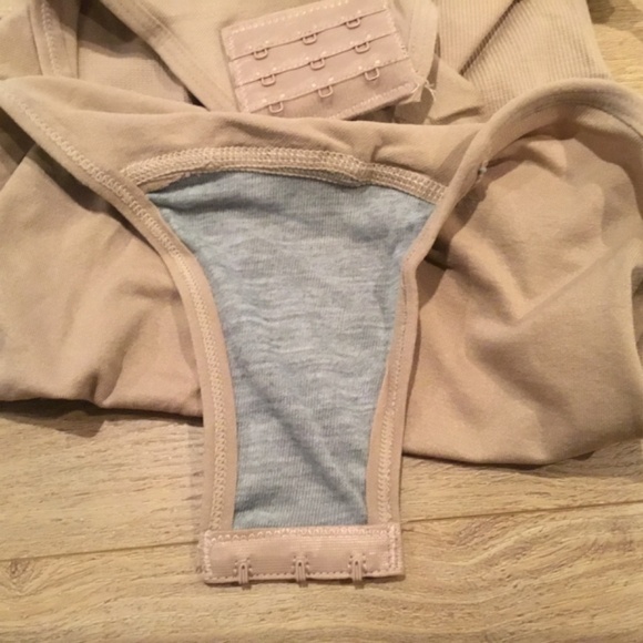 Women’s Ribbed Round Neck Tummy Control Brief Bodysuit Shapewear - Picture 9 of 9